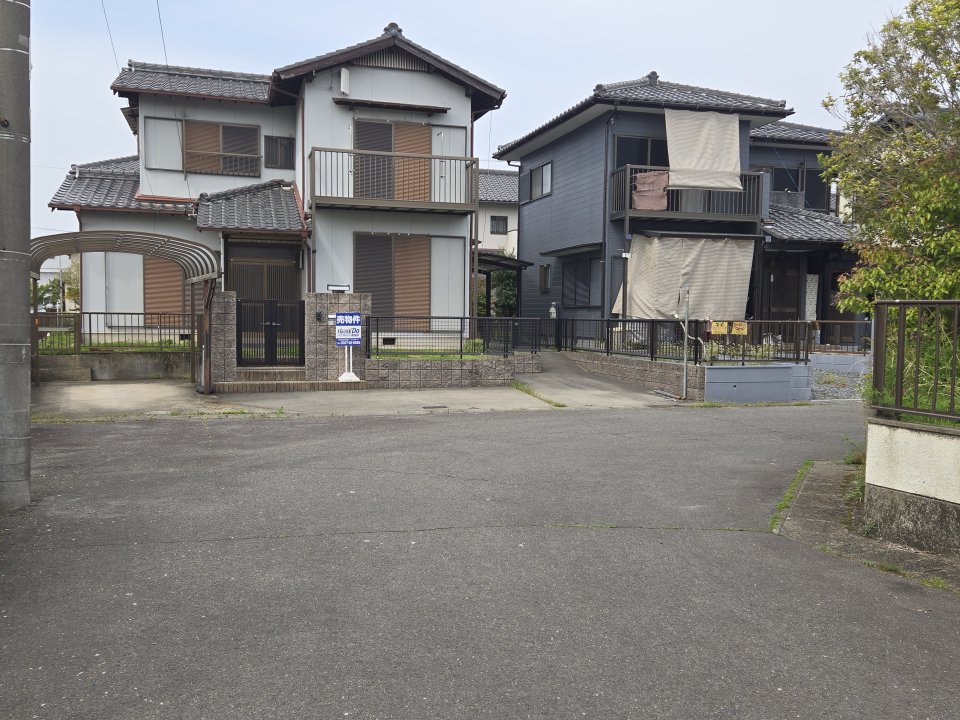津島市百町みどり台の戸建